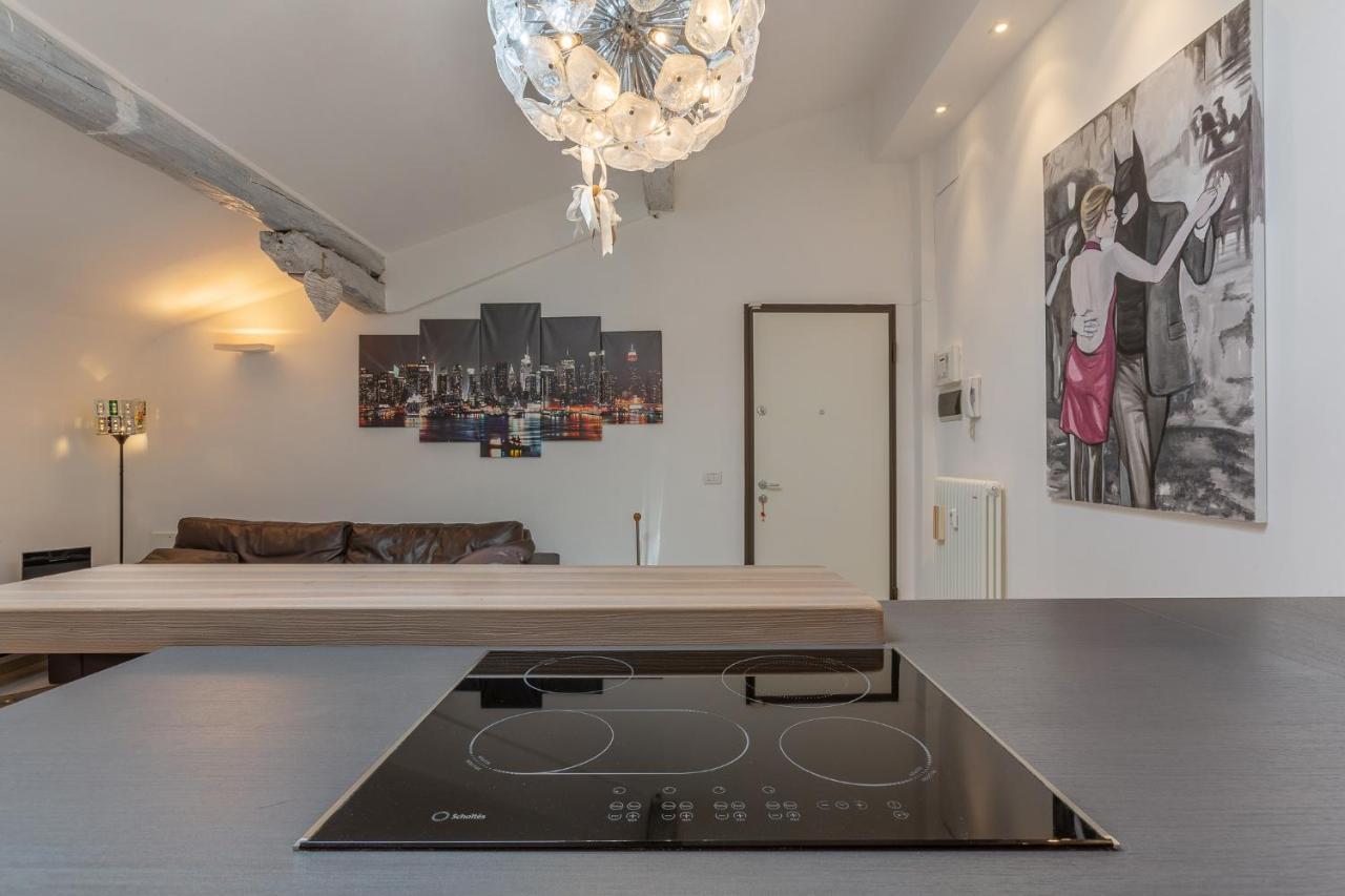 Bologna Santo Stefano Art & Design Apartment Luaran gambar