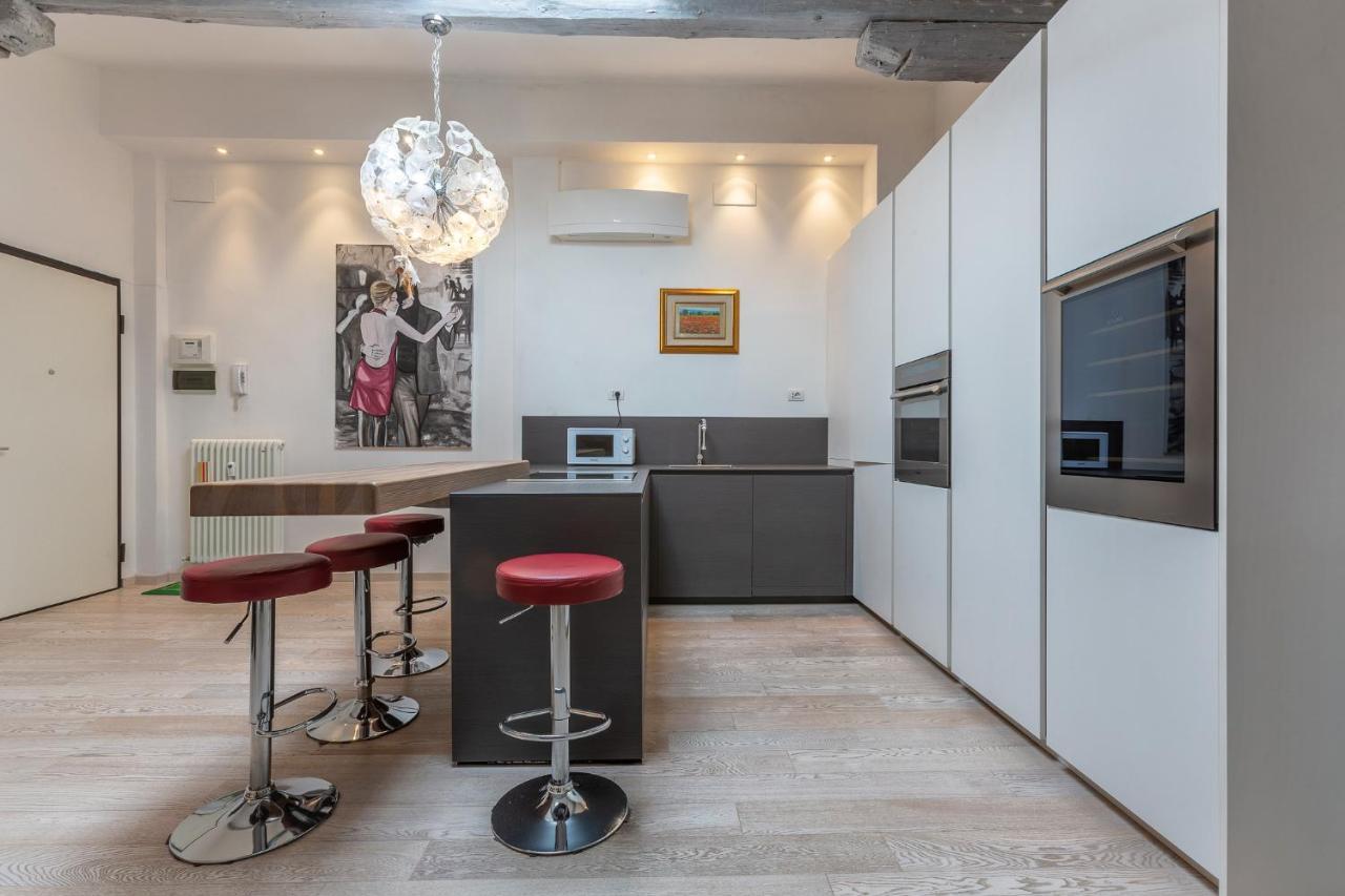 Bologna Santo Stefano Art & Design Apartment Luaran gambar