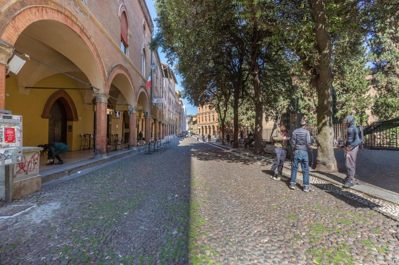 Bologna Santo Stefano Art & Design Apartment Luaran gambar